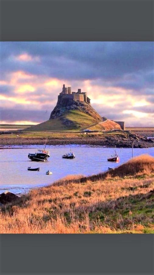 The Ship Inn Holy Island of Lindisfarne Exterior foto